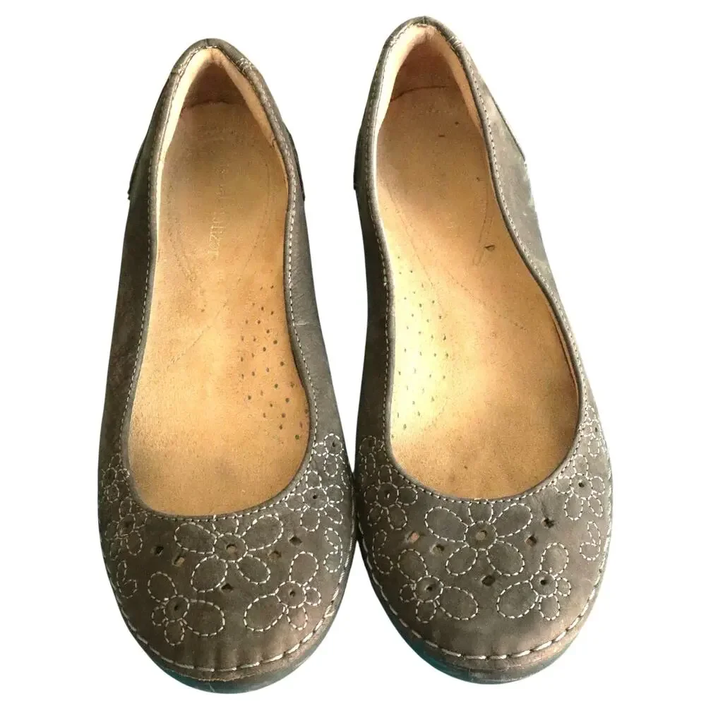 Naturalizer Ballet Flat GRAY Leather Slip on Embroidered Floral Round Toe 7.5